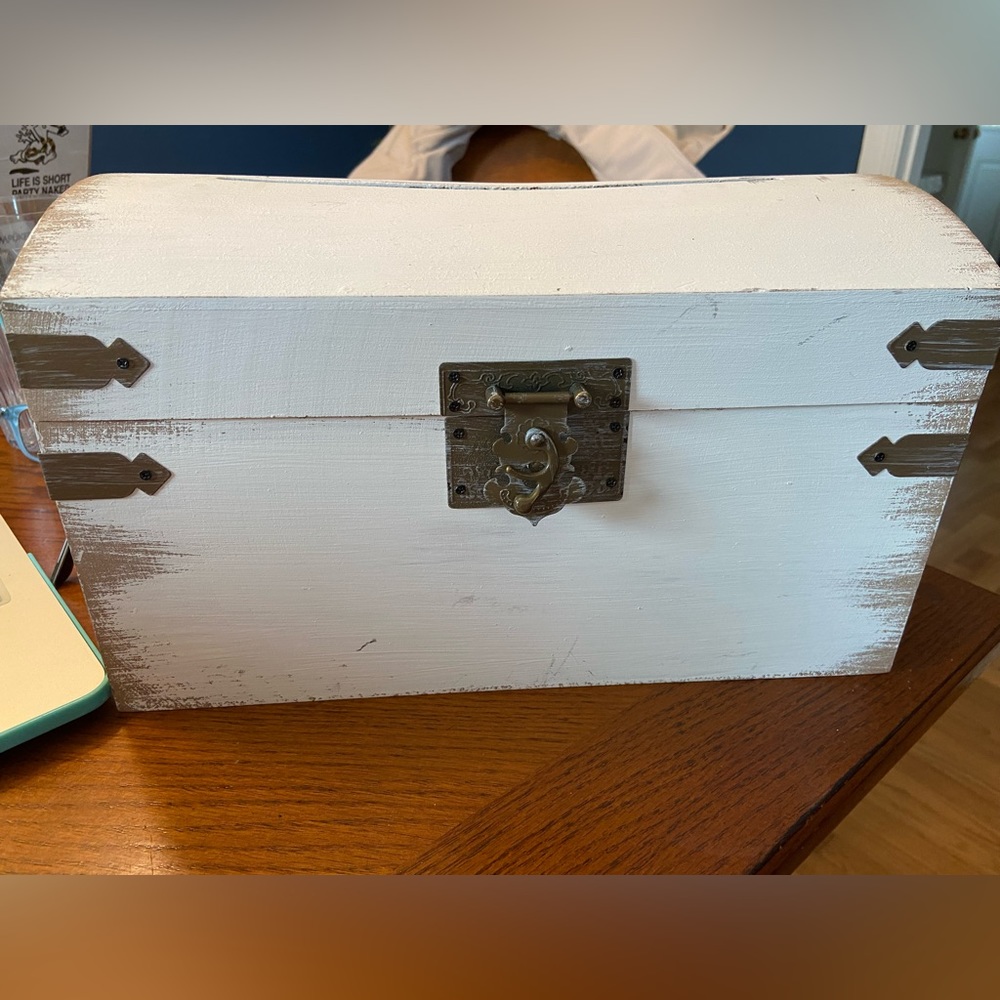 White Trunk-Style Wedding Card Box